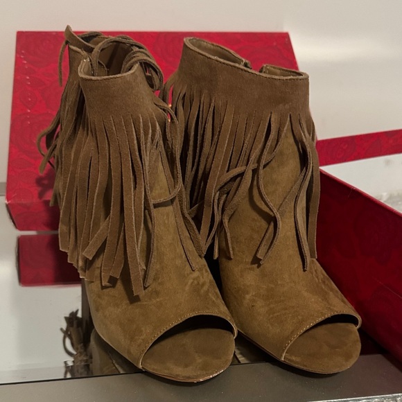 Carlos by Carlos Santana Tan Suede Fringe Peep-Toe Block Heel Boots - Picture 2 of 6